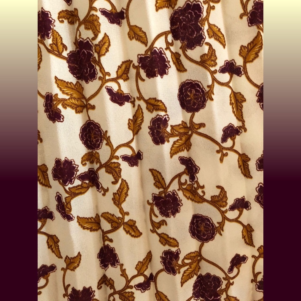 NWT LLR 2x Cream Pleated Jill Wine Climbing Flower - Picture 2 of 2
